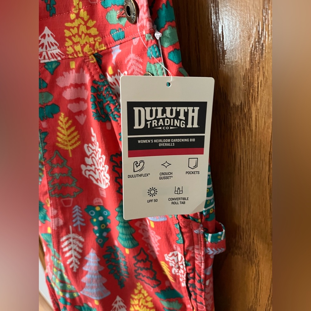 NWT Duluth Trading Co. Women’s Heirloom Gardening Bib Overalls - Picture 3 of 5